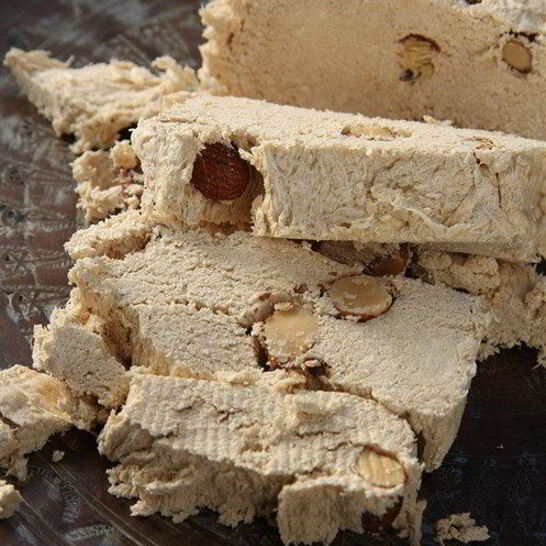 Рецепт халвы из манной крупы с грецкими орехами и корицей