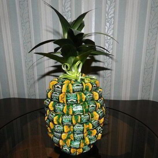 Рецепт ананаса из конфет