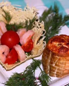 Рулетики из лосося с кремом из рикотты