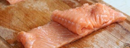 рулетики из лосося с кремом из рикотты. Шаг 4