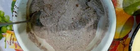 шоколадный бисквит в мультиварке со сметанным кремом. Шаг 3