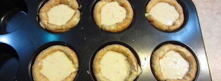 слоеные корзиночки с кремом и карамелью. Шаг 10