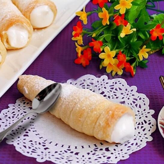 Рецепт слоеных трубочек с белковым кремом