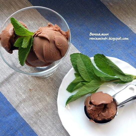 Рецепт шоколадна-мятного мороженого