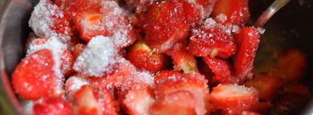 клубничный мусс с кинзой. Шаг 3