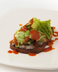 Сморреброд с муссом из говяжьего языка