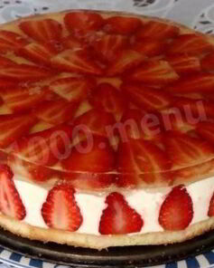 Торт-мусс Клубника с шампанским