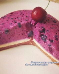 Трехслойный мусс из творога, овсянки и ягод