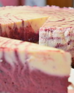 Творожно-черничный муссовый торт