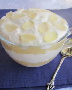 Творожный десерт с яблочным муссом