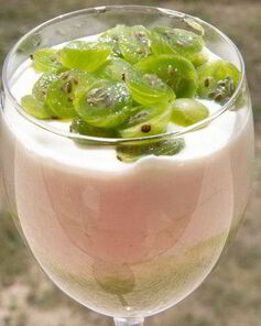 Творожный мусс с крыжовником