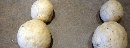 пасхальные зайцы в темно-синем лесу. Шаг 4