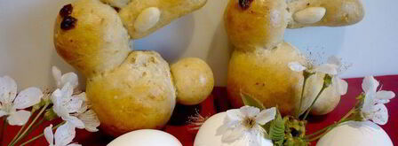 пасхальные зайцы в темно-синем лесу. Шаг 7