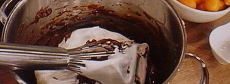 шоколадное суфле под кофейным сабайоном с пряным кумкватом. Шаг 5