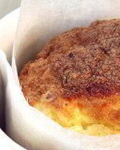 Сырное суфле с ветчиной в бумажном воротнике