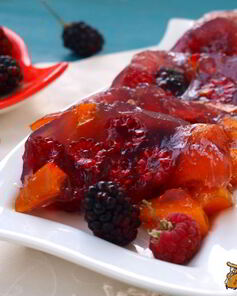 Желе с фруктами ассорти