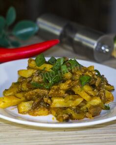 Азу из говядины с солеными огурцами