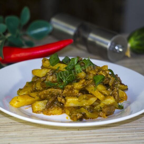 Рецепт азу из говядины с солеными огурцами