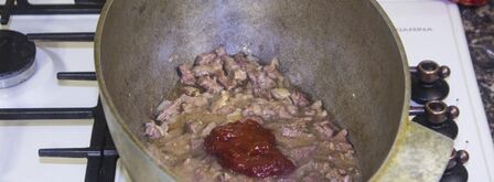 азу из говядины с солеными огурцами. Шаг 11