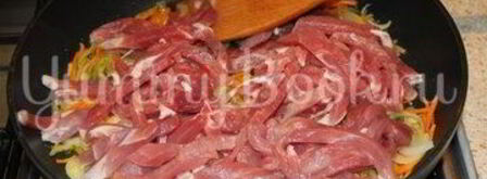 азу из свинины. Шаг 6