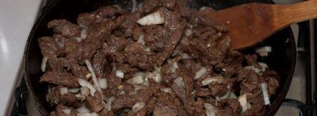 азу с солеными огурцами и с картошкой. Шаг 10