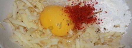 картофельные колдуны с сосисками и сыром в микроволновке. Шаг 4