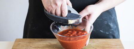 блины-каннеллони с фрикадельками, шпинатом и сыром. Шаг 4