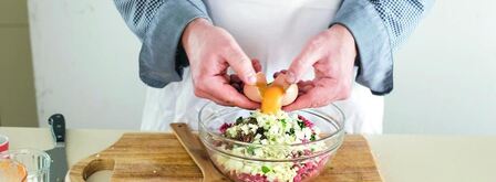 фрикадельки с огуречным салатом. Шаг 3