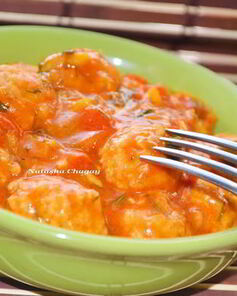 Фрикадельки в остром соусе