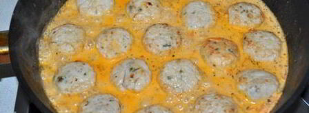 куриные фрикадельки в томатно-сметанном соусе. Шаг 7