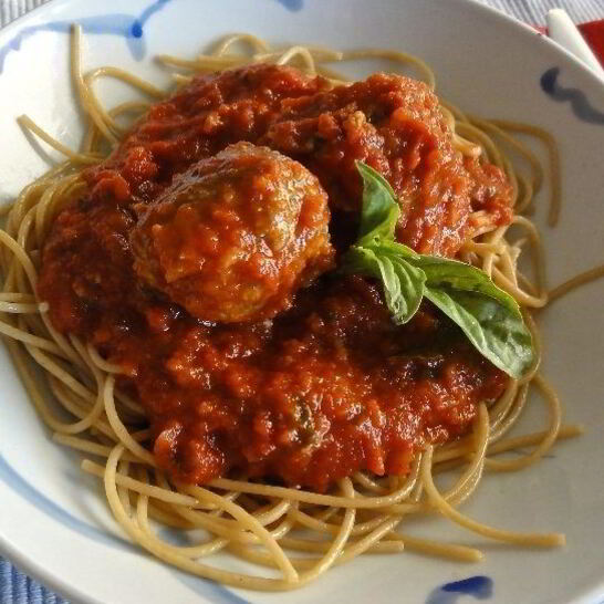 Рецепт пасты с фрикадельками в томатном соусе