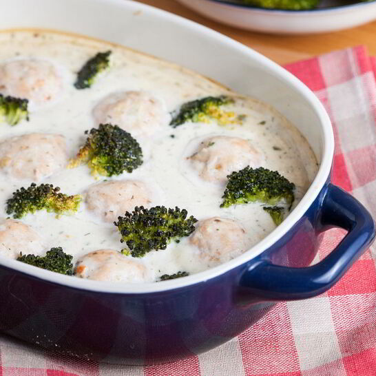 Рецепт рыбных фрикаделек в сметанном соусе