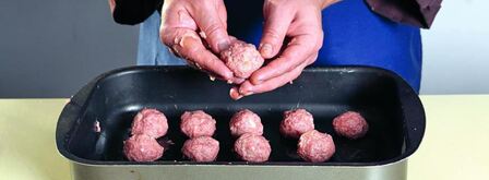 шашлычки с фрикадельками в соусе терияки. Шаг 4