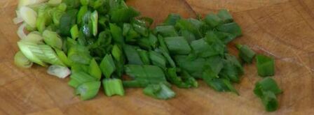 бурый рис с перцем чили и шпинатом. Шаг 4