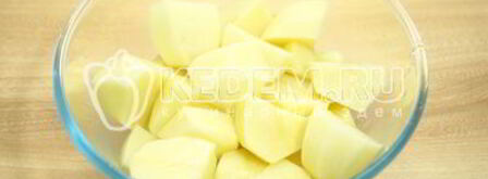 картофель с мясом в мультиварке. Шаг 7