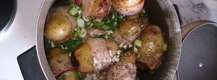 печеный картофель с беконом, зеленым луком и чесноком. Шаг 8