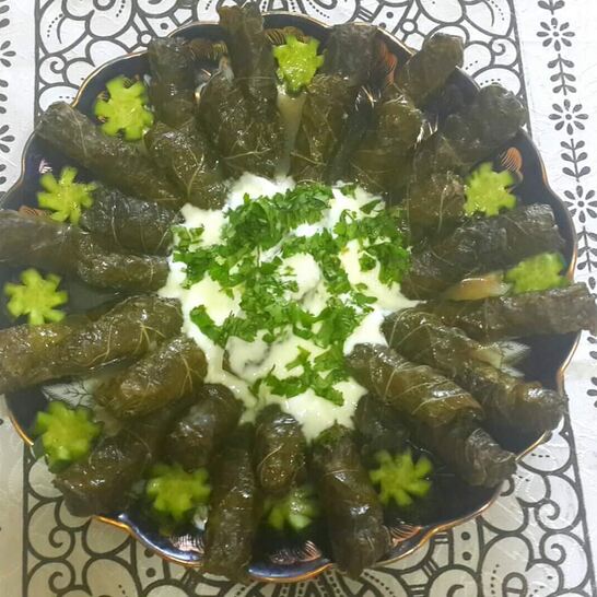 Рецепт долмы с чесночным соусом