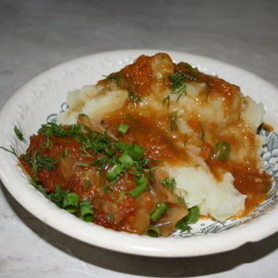 Рецепт голубцов в подливе с пюре