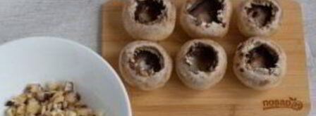 фаршированные шампиньоны шикарные. Шаг 3