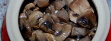 грибы в духовке в горшочке. Шаг 4