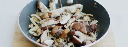 грибы в сметане. Шаг 5