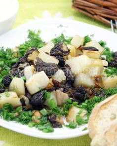 Сморчки жареные с картофелем