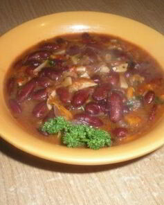 Гуляш из фасоли