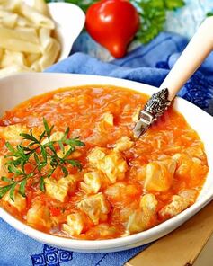 Гуляш из куриных грудок с болгарским перцем в мультиварке