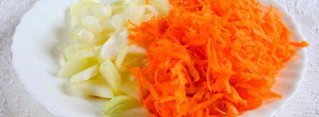 гуляш из курицы со сметаной. Шаг 4