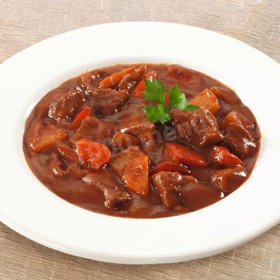 Рецепт гуляша с овощами в соусе демиглас