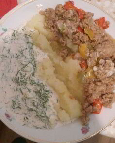 Картофельное пюре с соусом