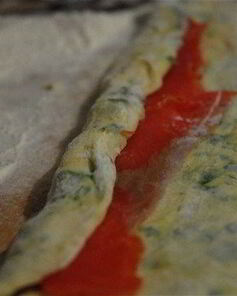 Картофельные клецки со шпинатом и форелью