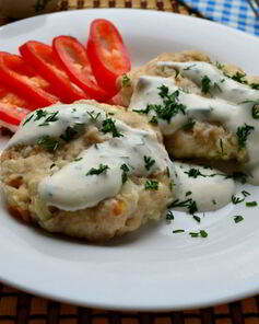 Котлеты из кролика с брынзой в микроволновке