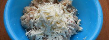 котлеты из кролика с брынзой в микроволновке. Шаг 5